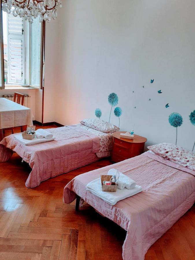 Da Nina B&B ตรีเอสเต ภายนอก รูปภาพ